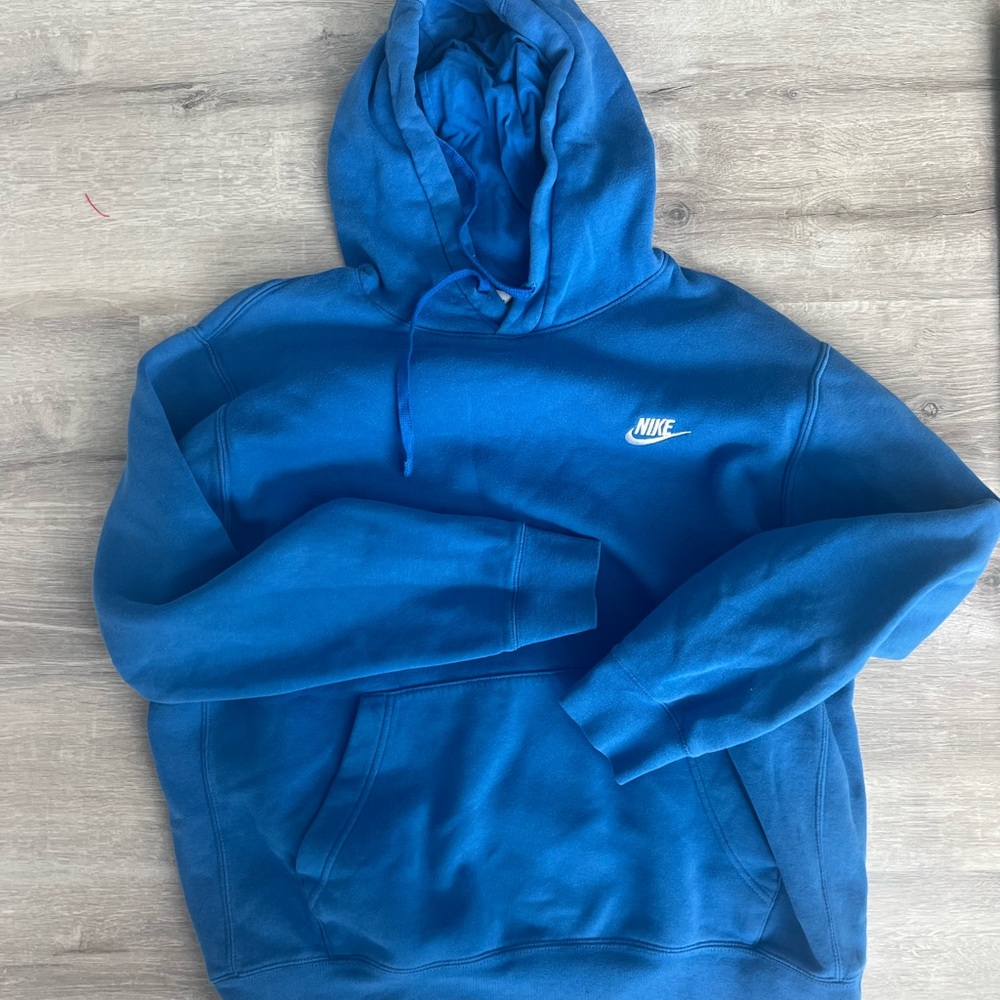 Men’s Nike hoodie
